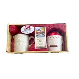 Chestnut Creek | Vintage Apple Cinnamon Tea, Apple Orchard Creamer and Sugar